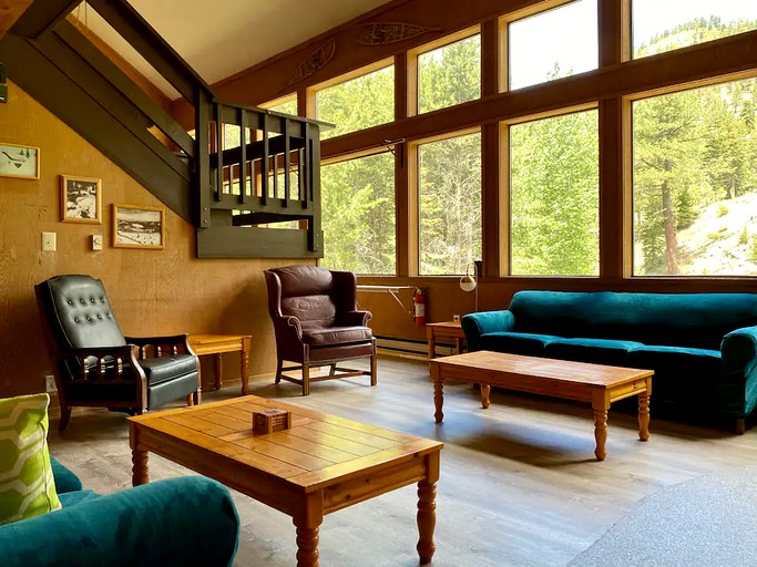 Chalet Rental for a Weekend Getaway in California