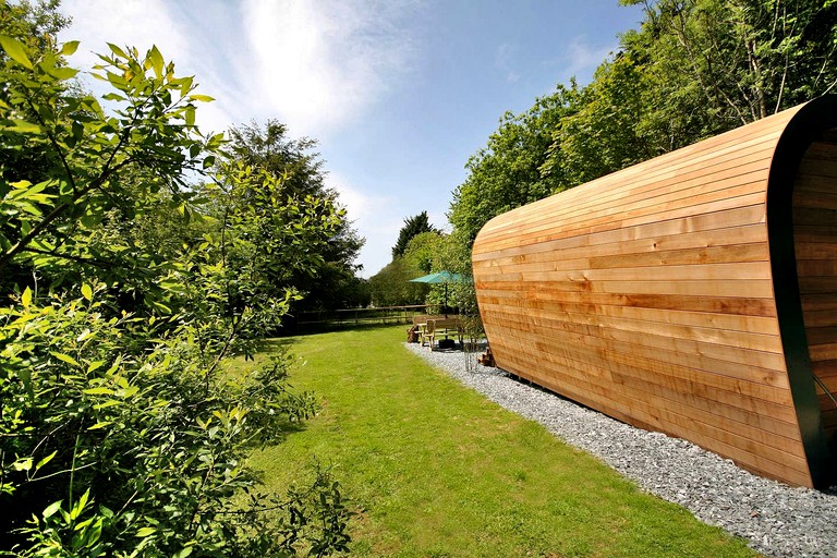 Pods (Worston, England, United Kingdom)