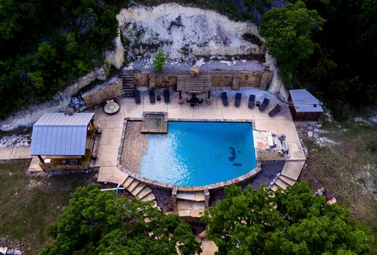 Cabins (Bandera, Texas, United States of America)