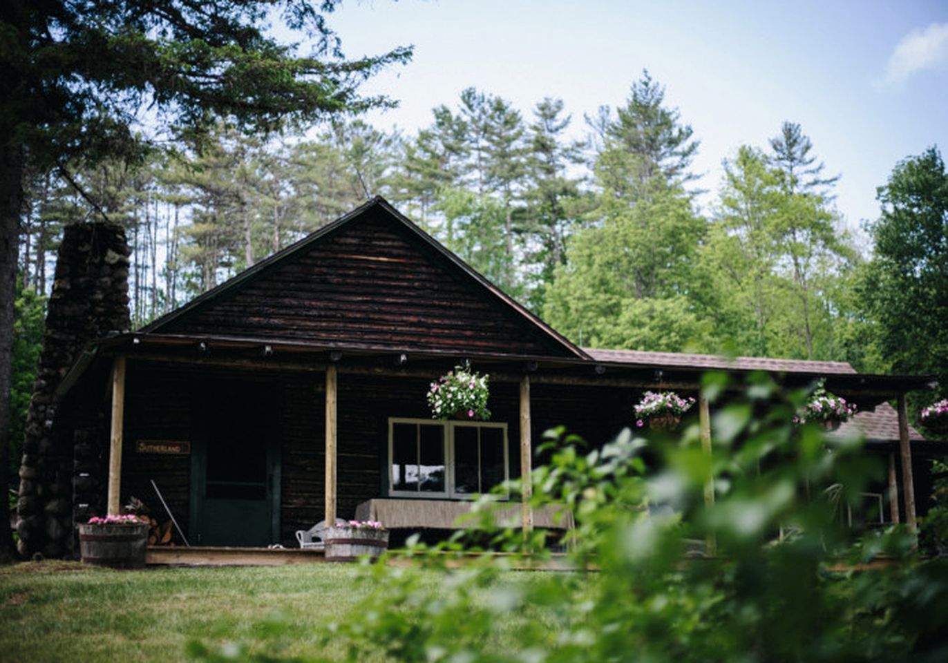 This White Mountains cabin sleeps two lucky guests, making it ideal for a romantic weekend getaway in New Hampshire. Glamping here is great!