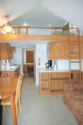 Cabins (United States of America, Cooper Landing, Alaska)