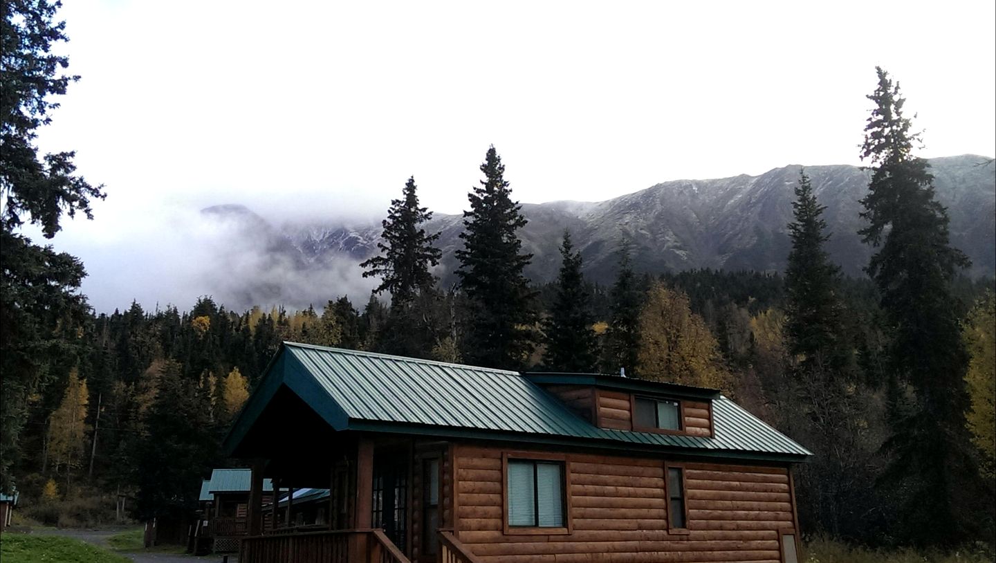 Family Cabin with Mountain Views in Alaska