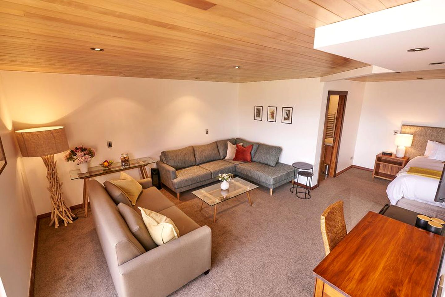 Stunning Fiordland accommodation to enjoy New Zealand holidays