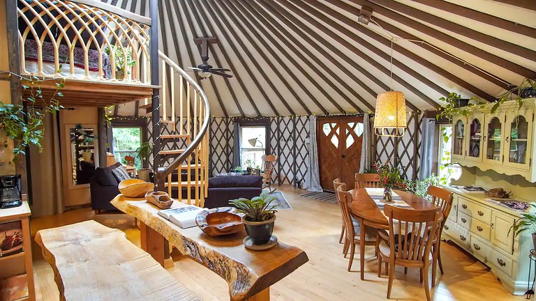 Yurts (Merville, British Columbia, Canada)