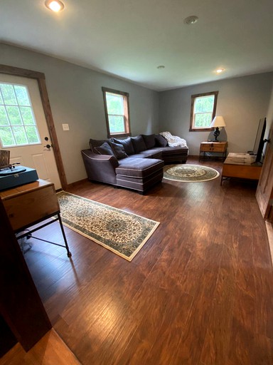 Cabins (Honeoye, New York, United States of America)