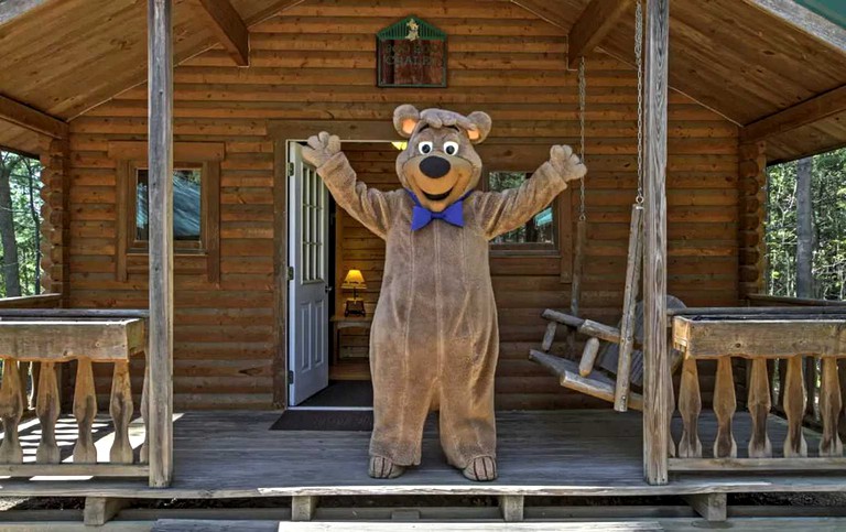 Cabins (Wisconsin Dells, Wisconsin, United States of America)
