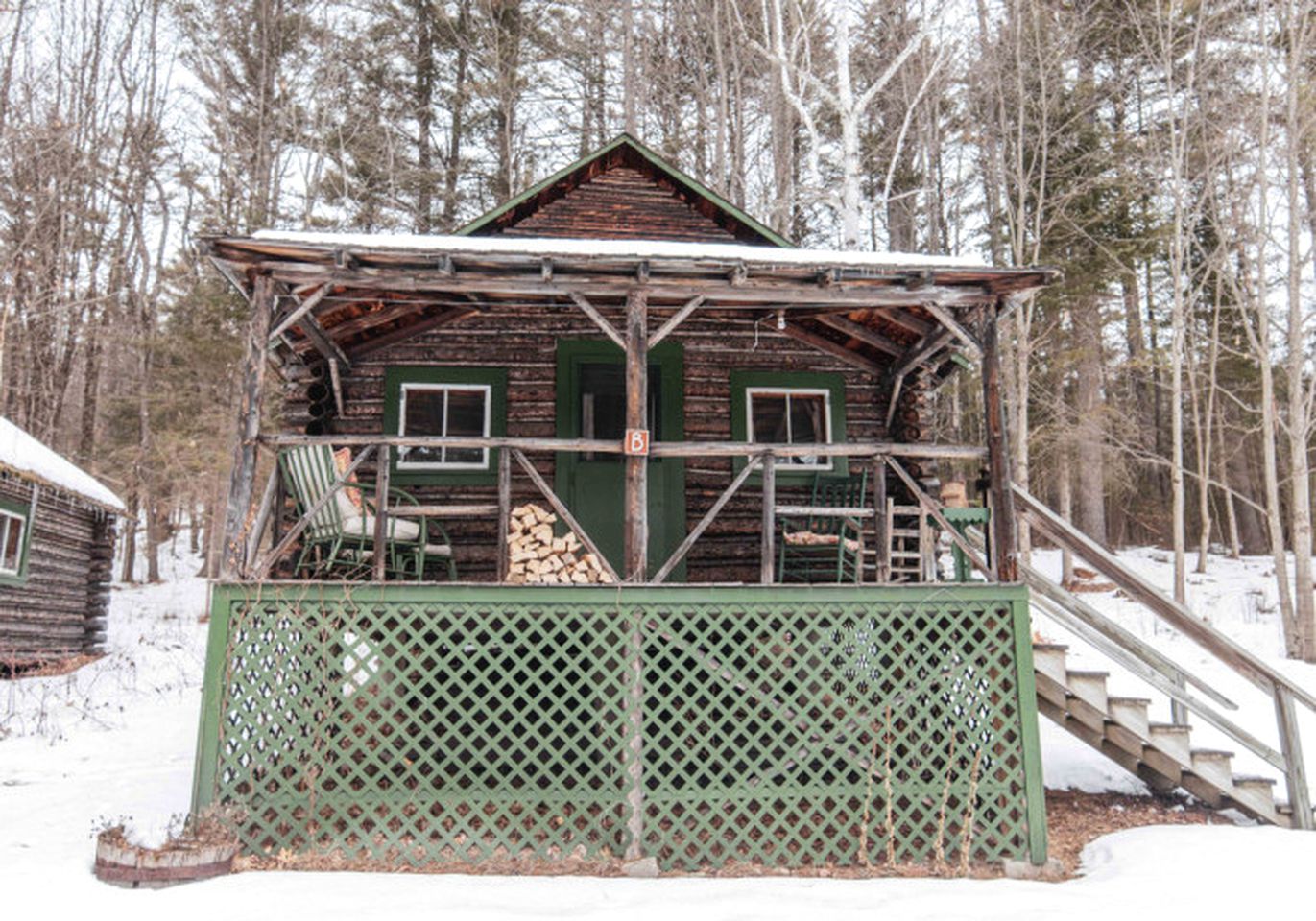 Log cabin in NH for a White Mountains vacation
