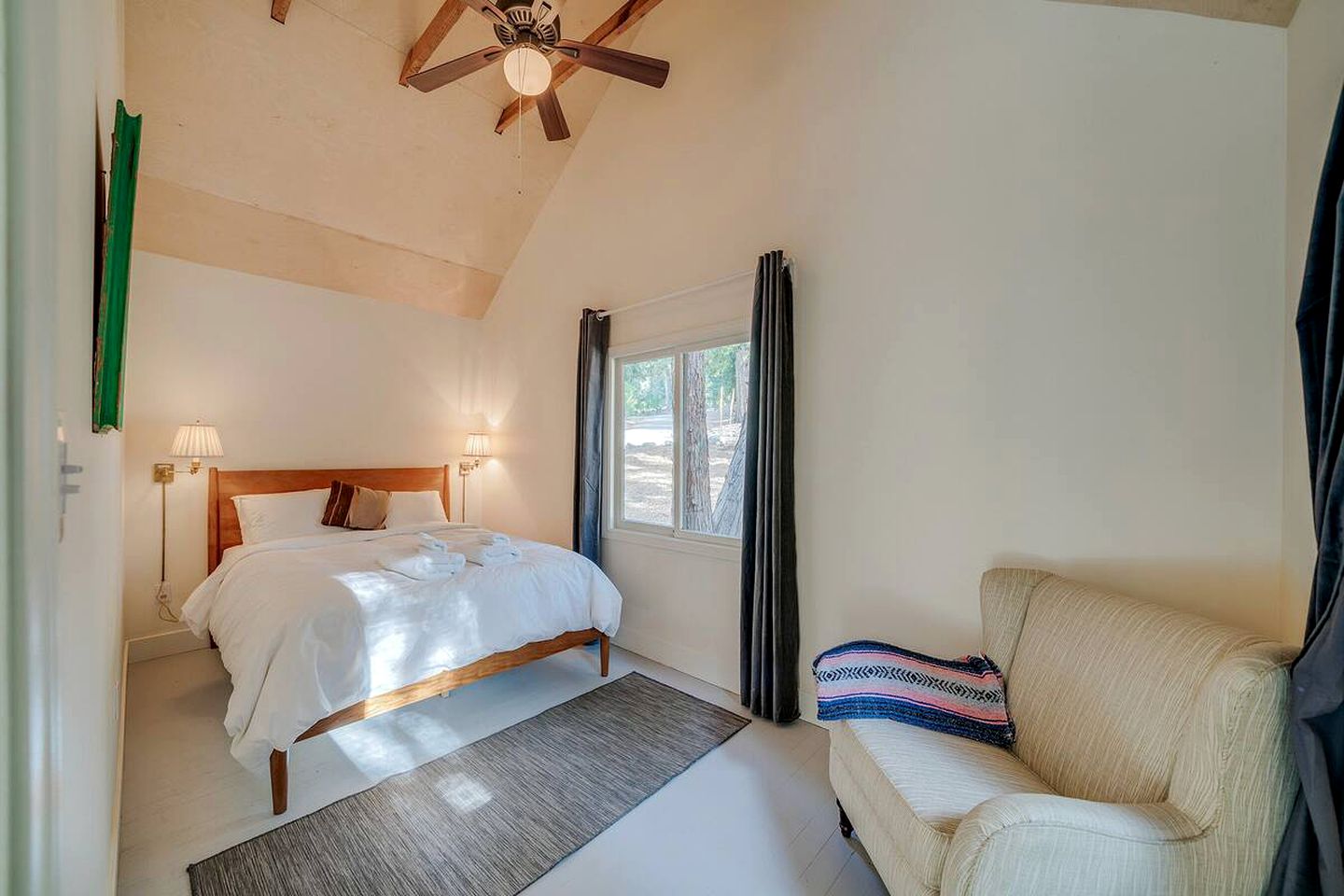Twin Peaks Cabin Rental