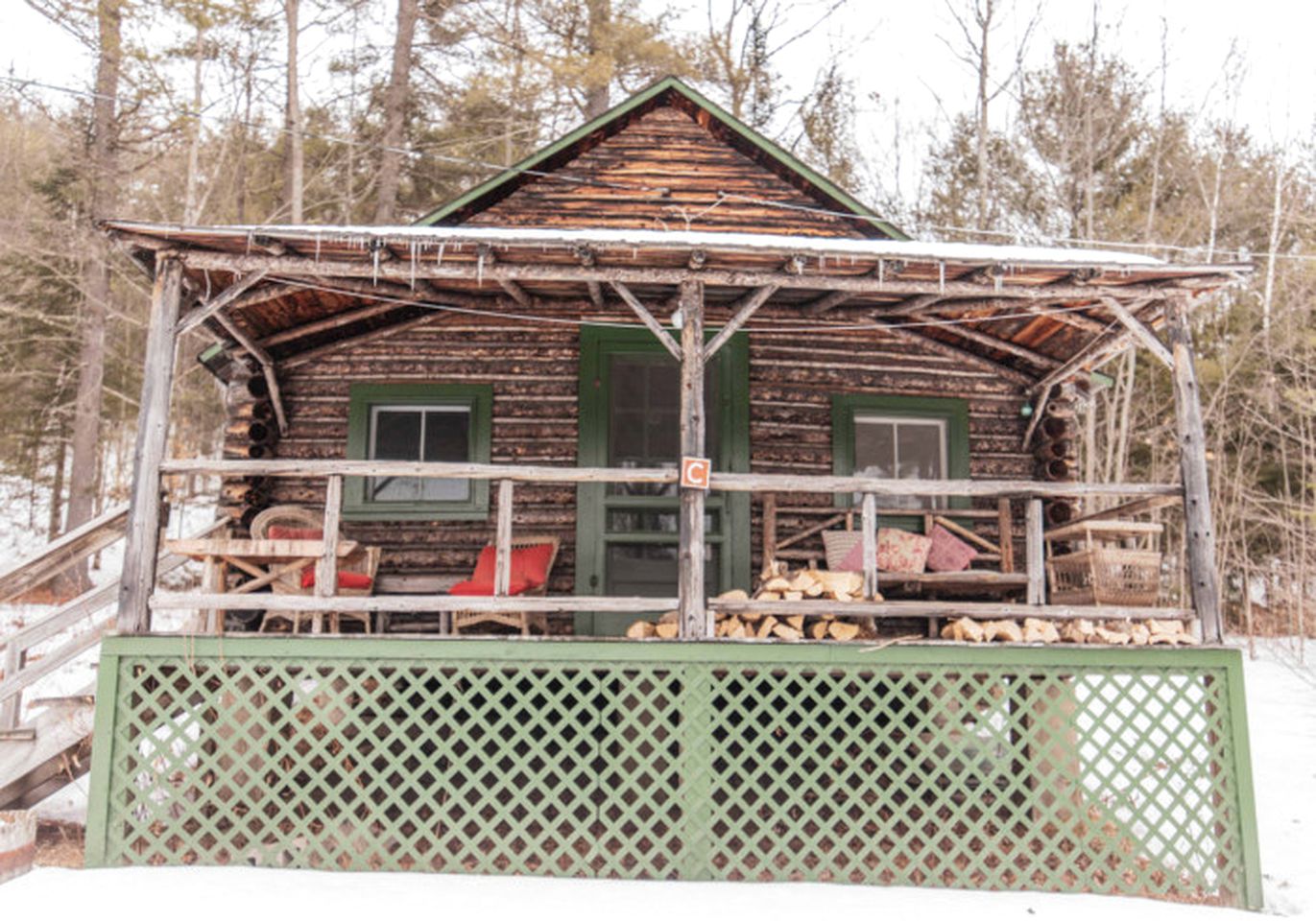 Log cabin in NH for a White Mountains vacation