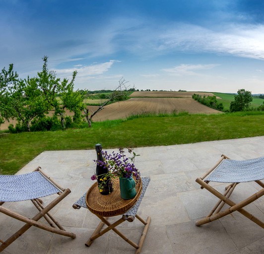 Cottages (Puylaroque, Toulouse, France)