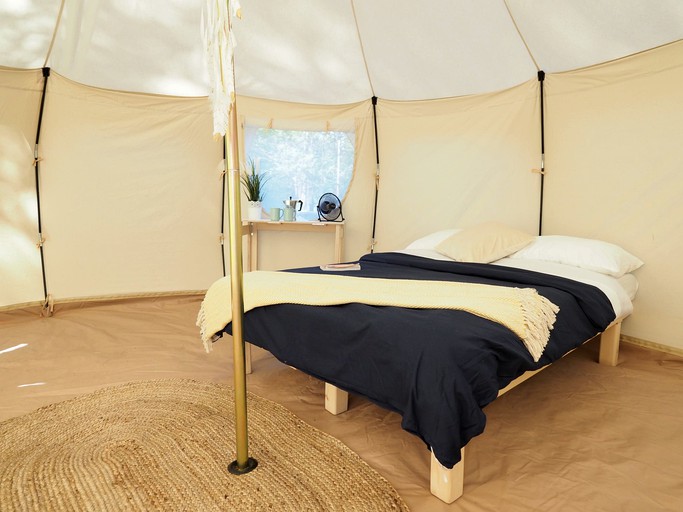 Bell Tents (Montreal, Quebec, Canada)