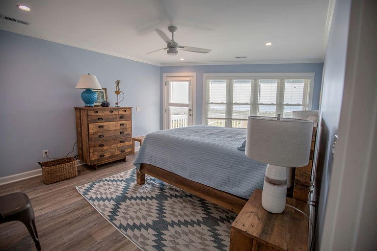 Spacious Oceanview Cottage Rental with a Private Pool Close to Secession, North Carolina | Vacation Rentals (Holden Beach, North Carolina, United Stat