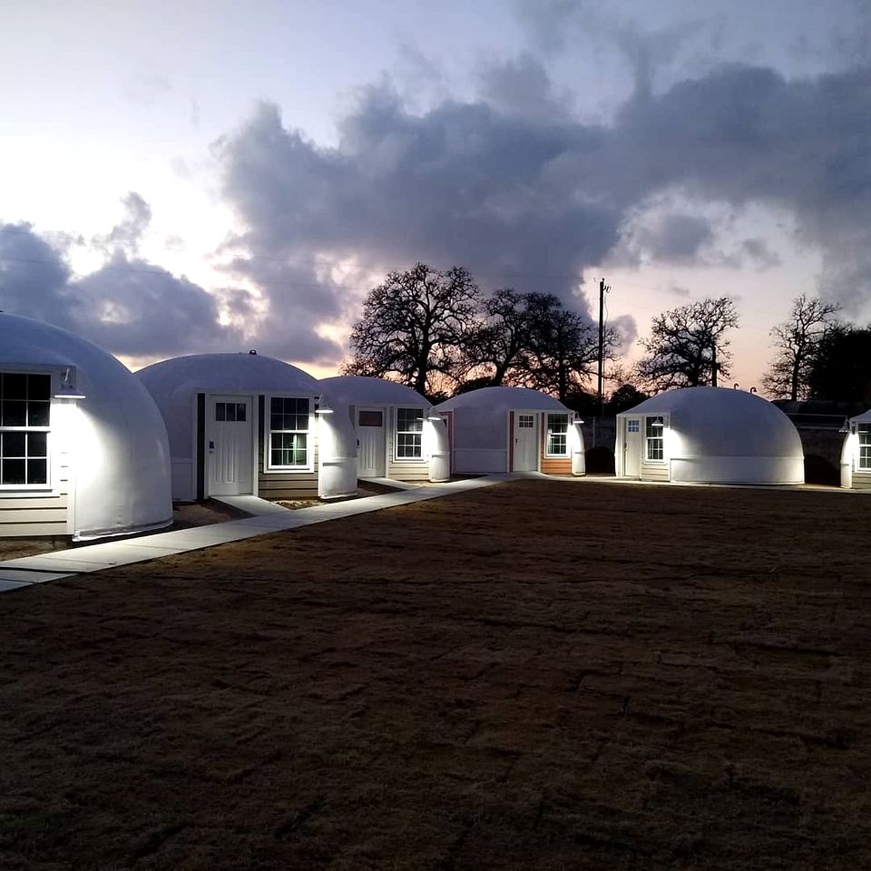 Domes (Bellville, Texas, United States of America)