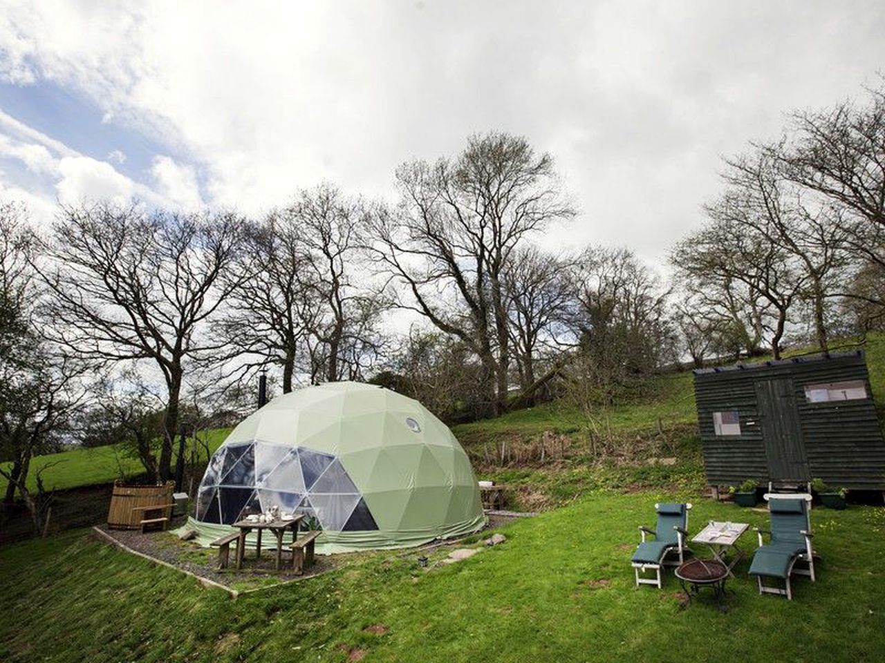 Glamping dome for a romantic getaway in Wales