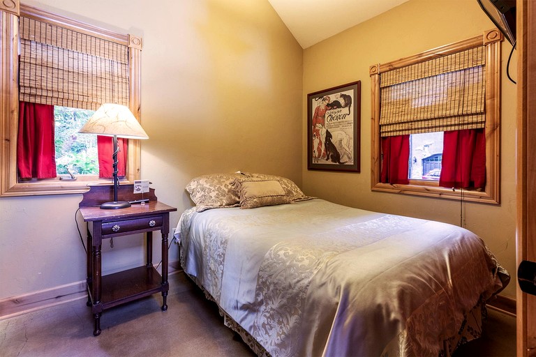 Idyllic Suite Rental for a Relaxing Weekend Getaway in Northern Idaho | Nature Lodges (Sandpoint, Idaho, United States of America)