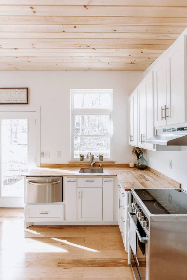 Luxury Tiny House in Cleveland for a Family Vacation in Tennessee