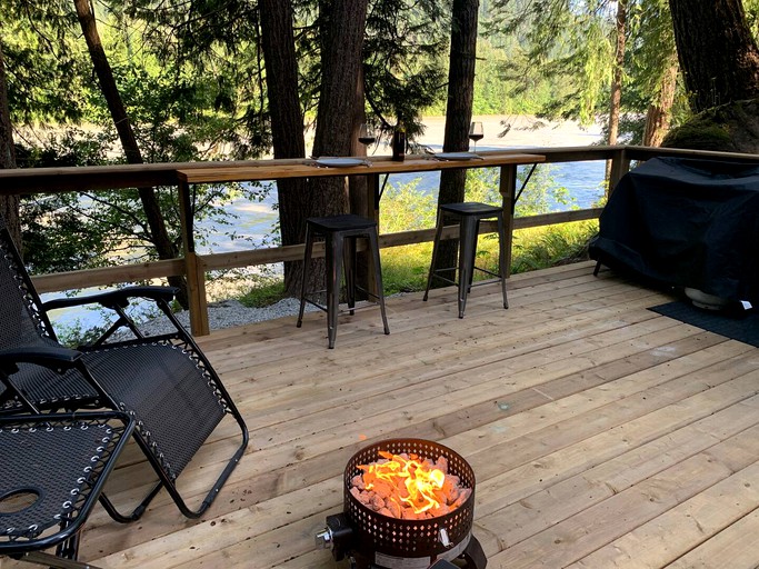 Tipis (Hope, British Columbia, Canada)