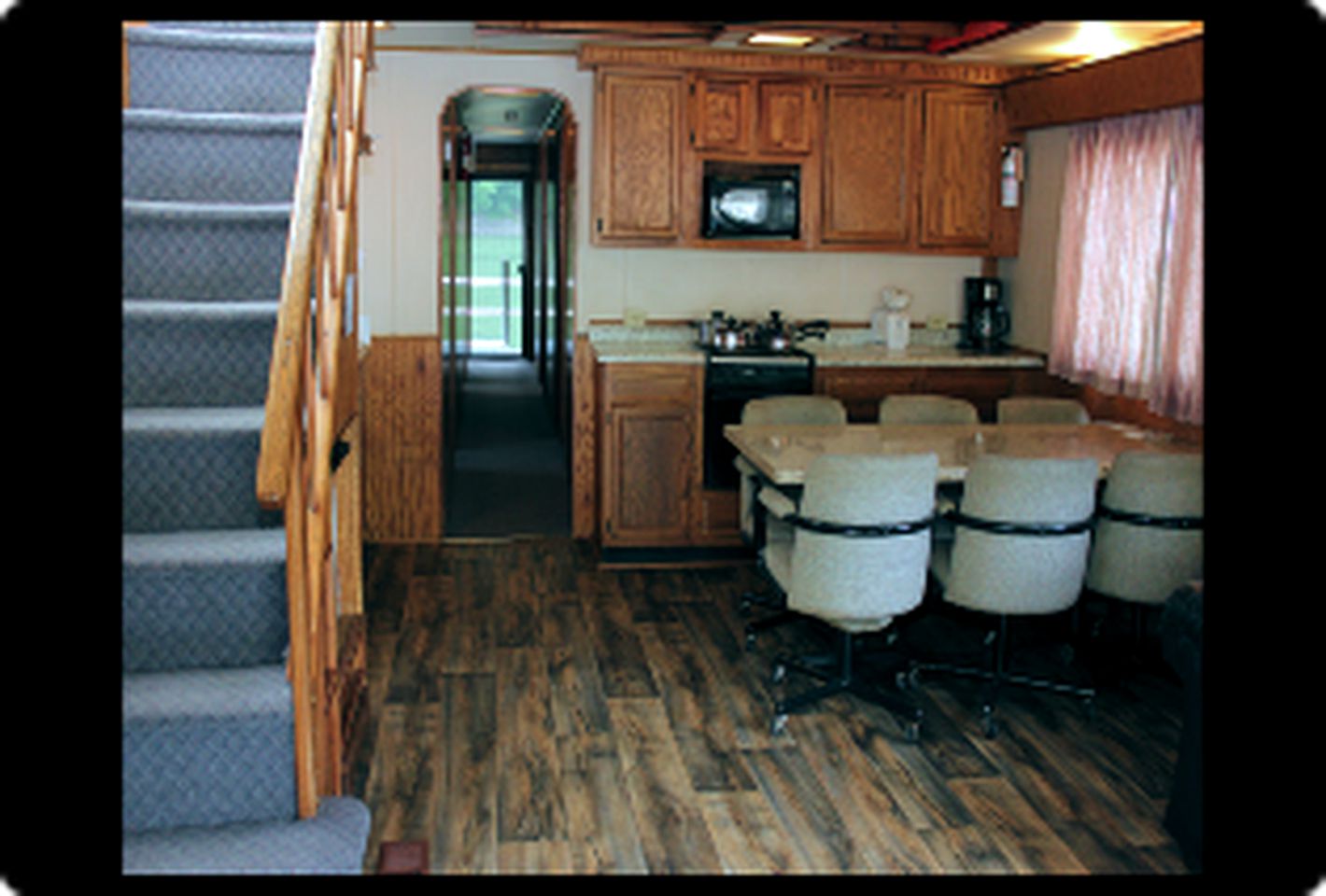 Floating Homes (Albany, Kentucky, United States)