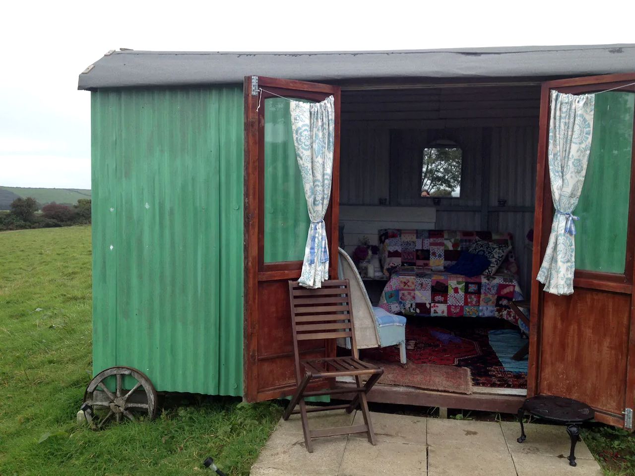 Shepherd's hut rental for a weekend break in Cornwall