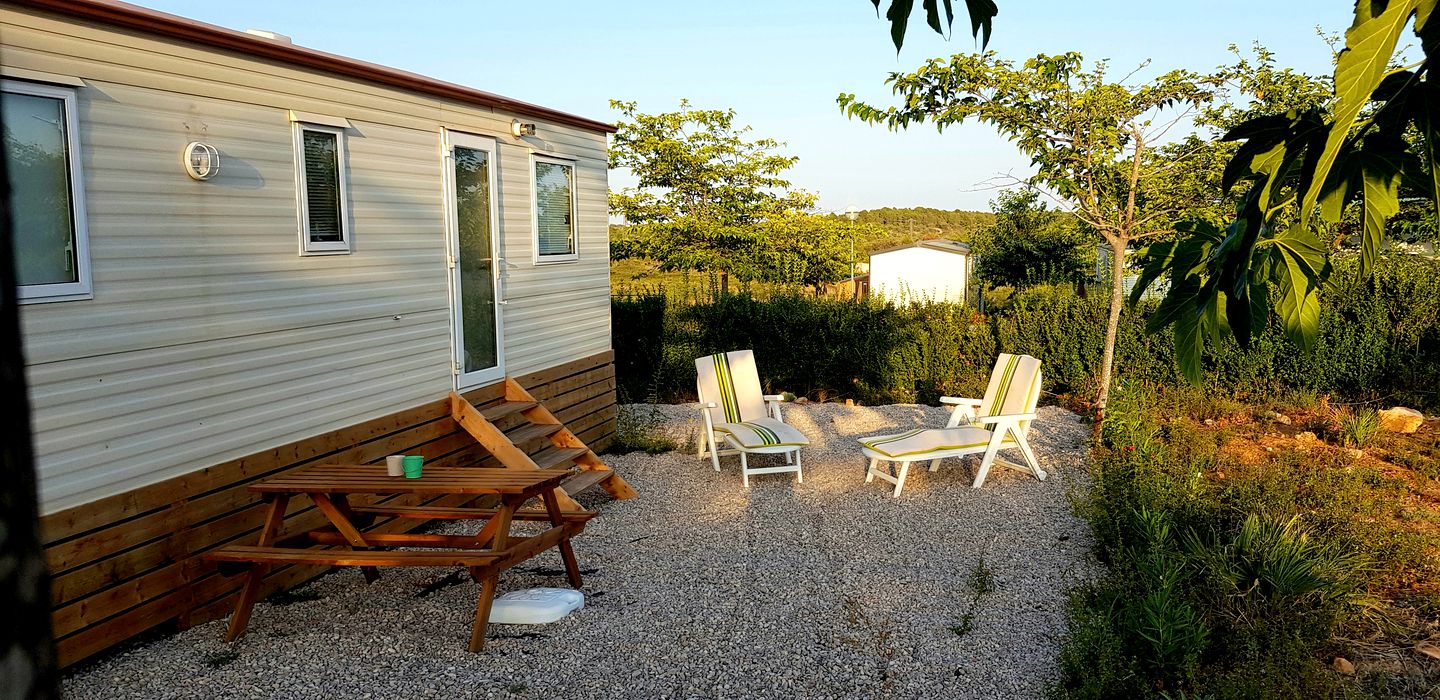 This peaceful Sant Jordi accommodation is ideal for getaways in Spain