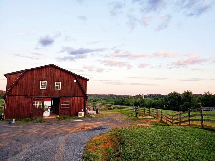 Barns (Scottsville, Virginia, United States of America)