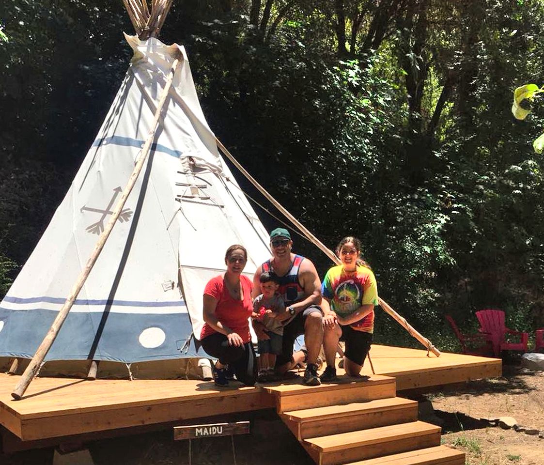 Tipis (Placerville, California, United States)