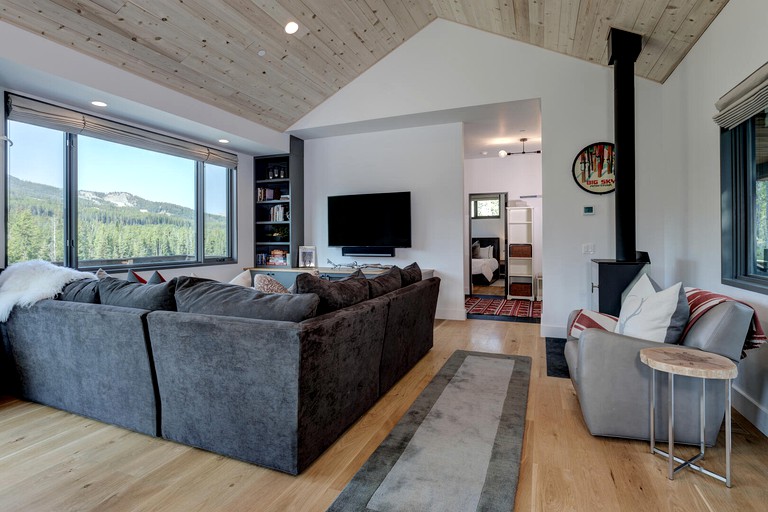 Floating Homes (United States of America, Big Sky, Montana)