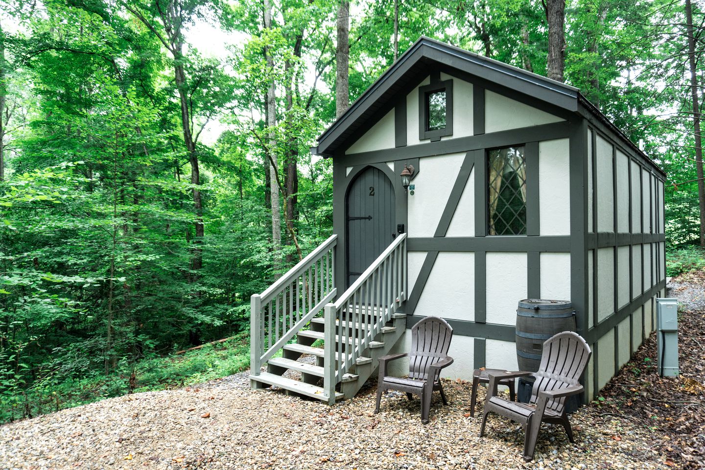 Charming Sevierville Tiny House - Ideal Glamping Getaway in the Smokies