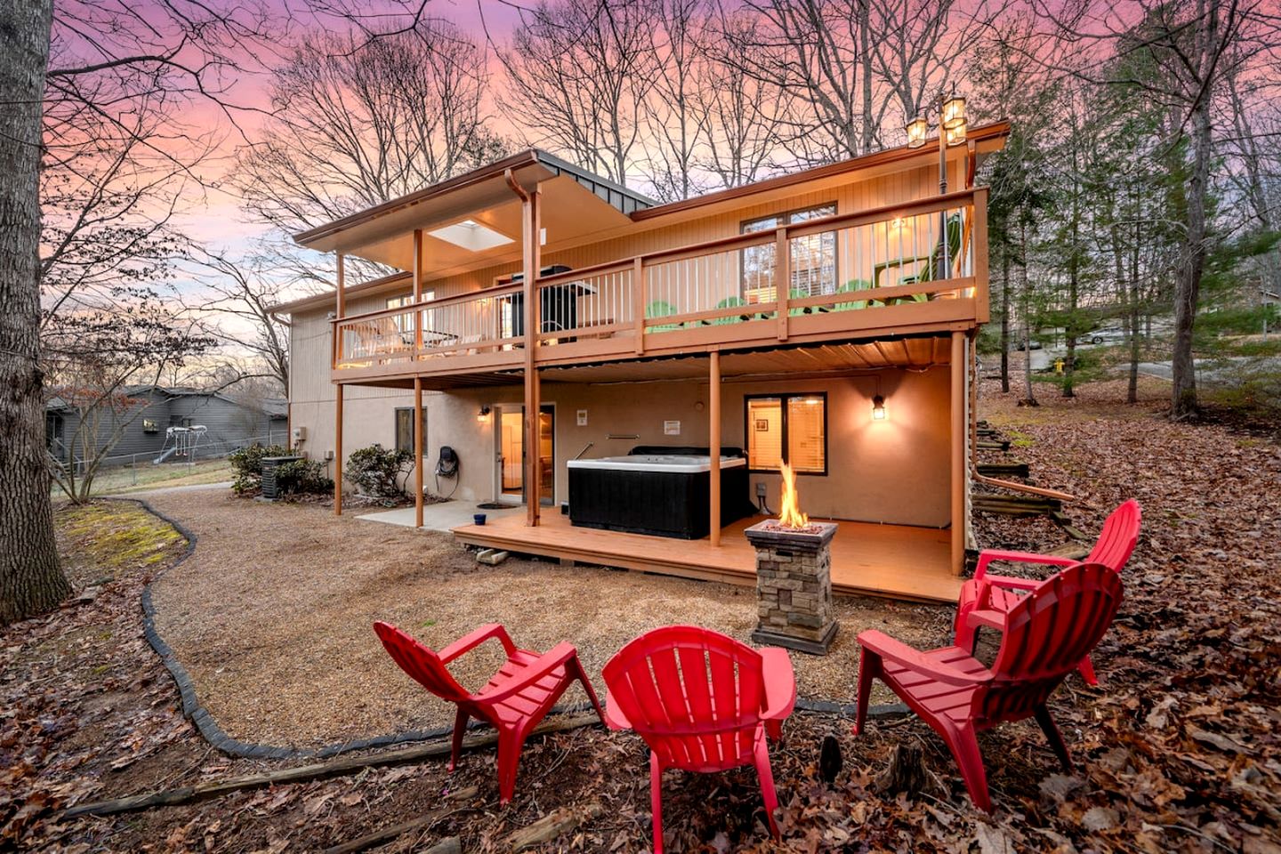 Enjoyable Cottage with Fire Pit, Barbecue and Hot-tub in Arden, North Carolina
