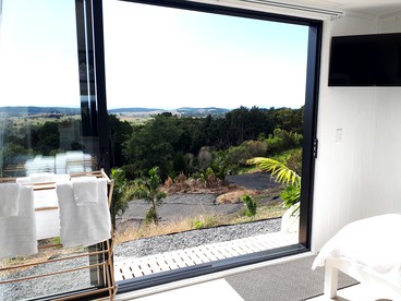 Pods (Auckland, North Island, New Zealand)