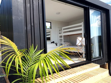 Pods (Auckland, North Island, New Zealand)