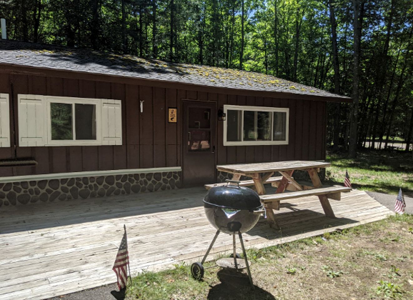 Cabins (Phelps, Wisconsin, United States of America)