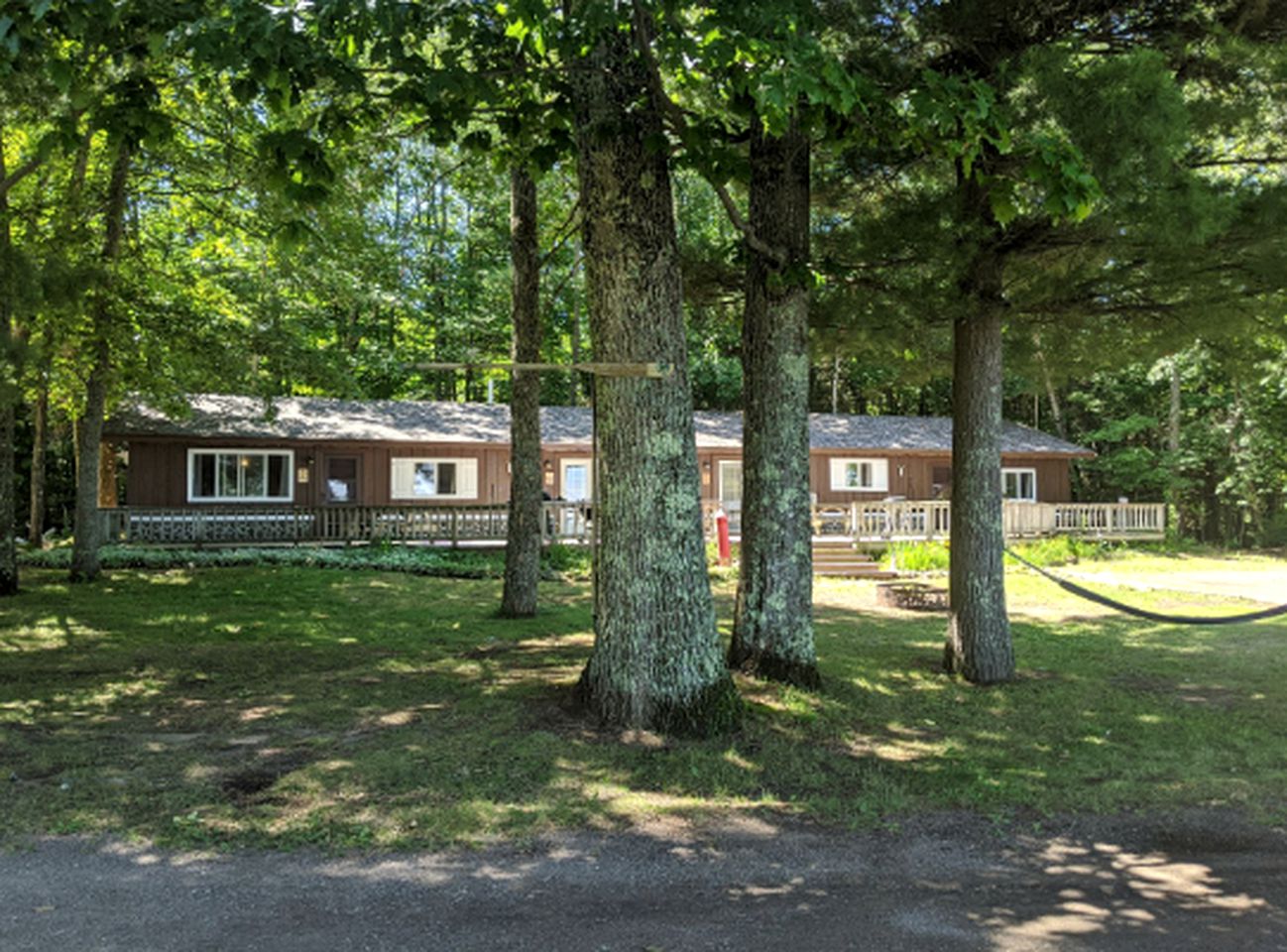 Cabins (Phelps, Wisconsin, United States of America)
