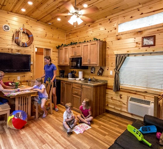 Dog- and Kid-Friendly Cabin Rental near South Rim of Grand Canyon, Arizona | Cabins (Williams, Arizona, United States of America)