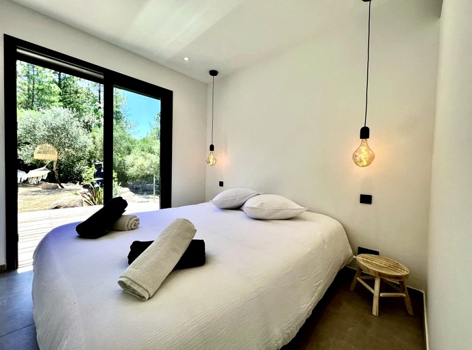 Villas (Porto-Vecchio, Corsica, France)