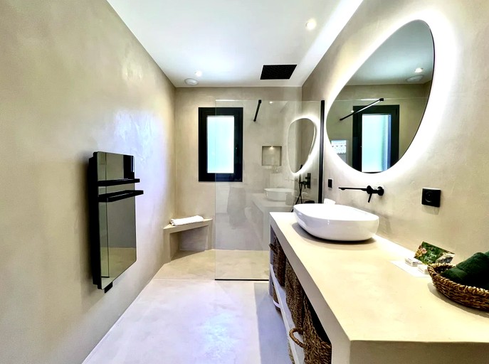Villas (Porto-Vecchio, Corsica, France)