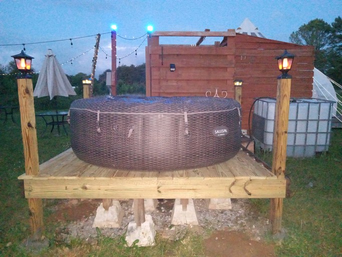 Cozy Sky Gazer Lotus Bell Glamping With Hot Tub | Bell Tents (Lewisburg, Tennessee, United States of America)