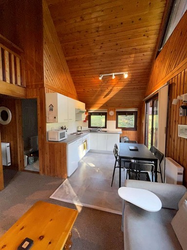 Cabins (United Kingdom, --, England)