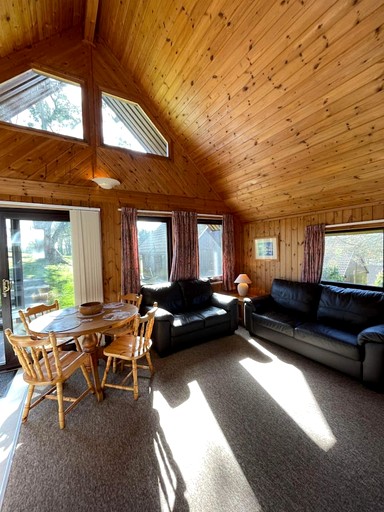 Cabins (United Kingdom, Helstone, England)