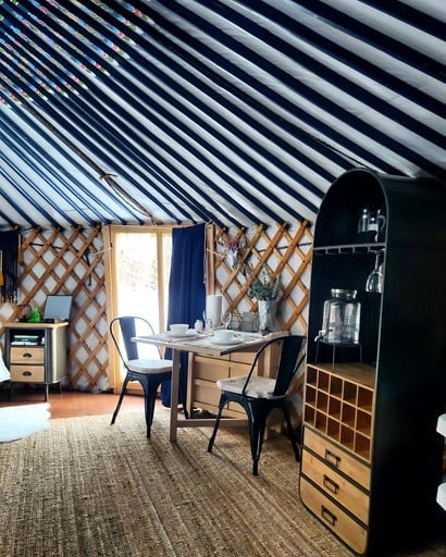 Yurts (Innisfil, Ontario, Canada)