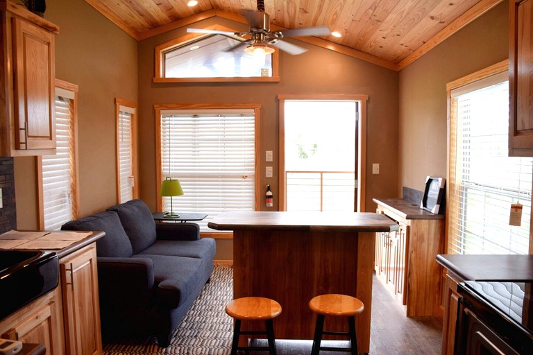 Tiny Houses (Cedar Creek, Texas, United States)