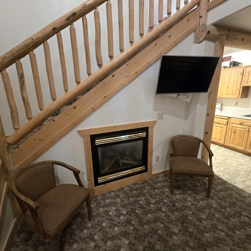 Spacious Cottage near Yellowstone National Park in Fremont County, Idaho | Cabins (Island Park, Idaho, United States of America)