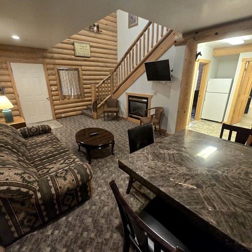 Spacious Cottage near Yellowstone National Park in Fremont County, Idaho | Cabins (Island Park, Idaho, United States of America)