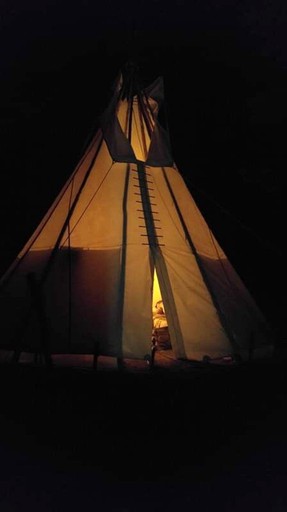 Tipis (Saint-Calixte, Quebec, Canada)