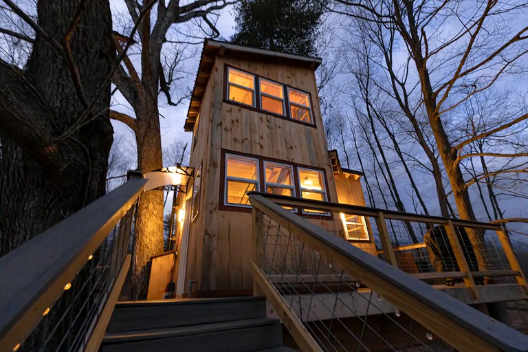 Tree Houses (Willington, Connecticut, United States of America)