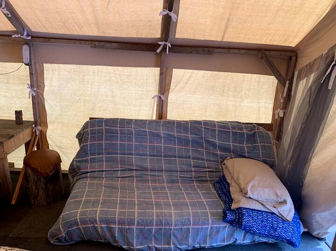Tents (Saint-Calixte, Quebec, Canada)
