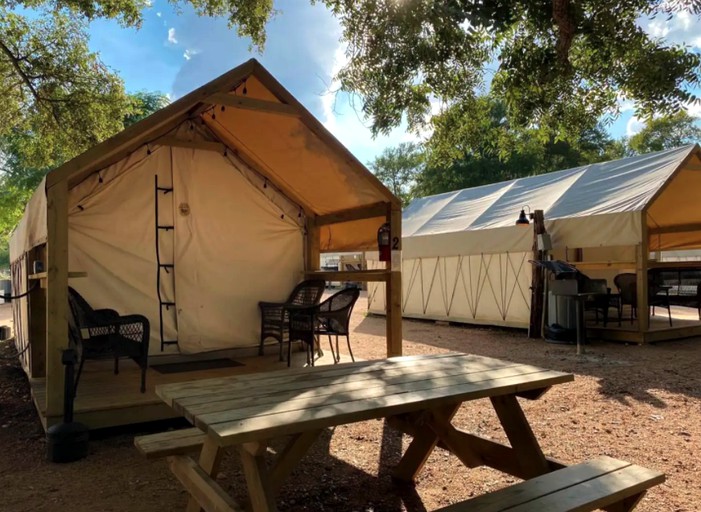 Vacation Rentals (United States of America, Kingsbury, Texas)