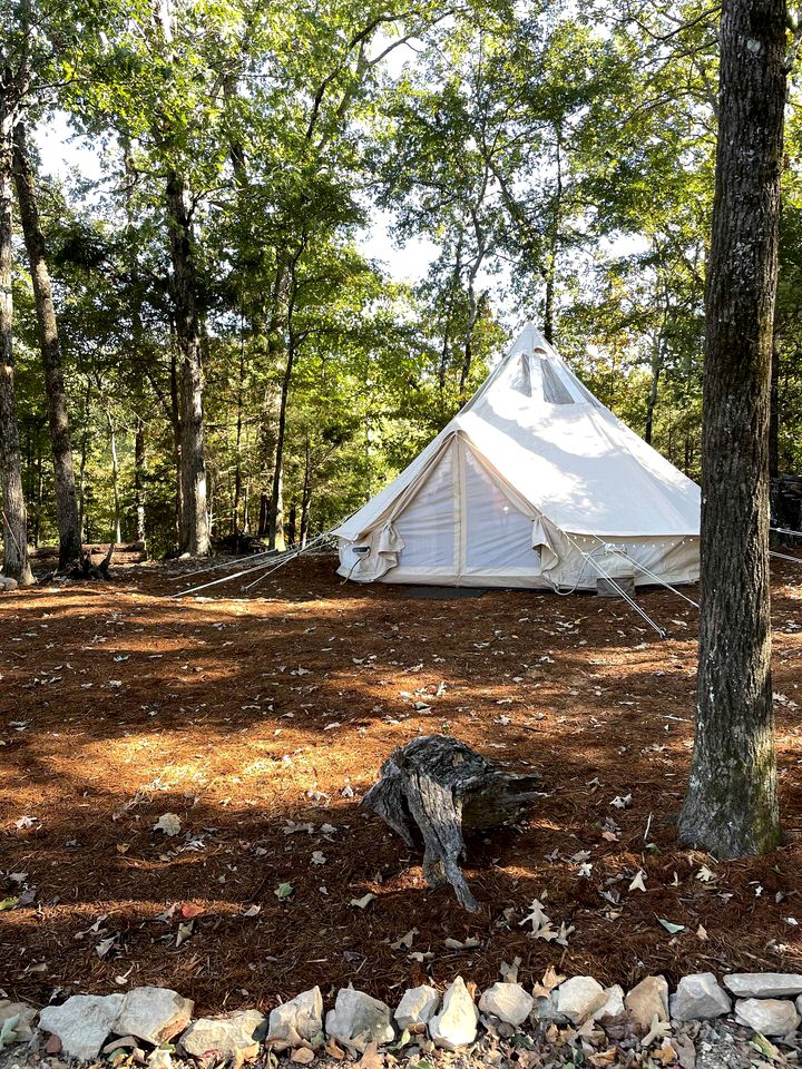 Beautiful Pop-Up Tent for Glamping in Arkansas