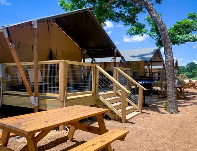 Safari Tents (United States of America, Staples, Texas)