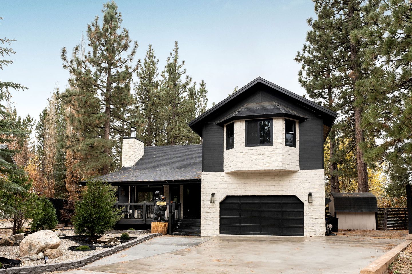 Amazing Glamping Destination: Luxury Cabin with a Hot Tub in Big Bear Lake, CA